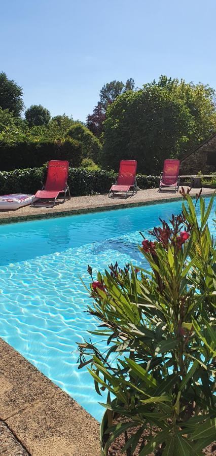 Auberge Du Relais D Auniac Hotel Bar Restaurant Piscine 昂格拉尔诺扎克 外观 照片